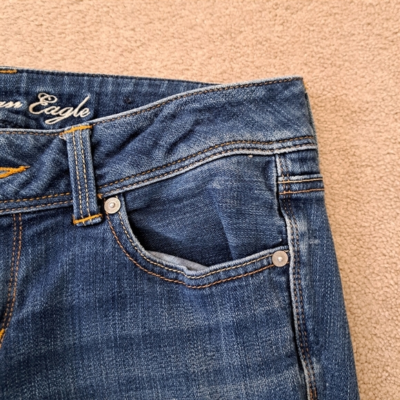 American Eagle Jeans Women's 8 Blue Slim Boot Distressed Denim - Picture 4 of 13